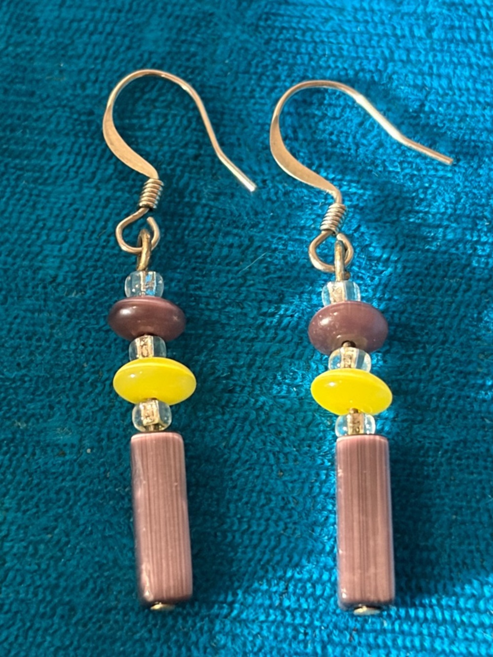 3/$30✨💜☀️Vintage Purple & Sunbeam Yellow 1” Glass Dangles☀️💜1980s/90s